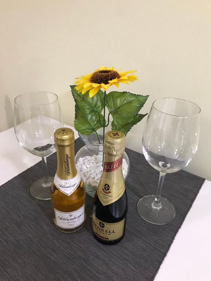 Apartment Sunflower021 Novi Sad Esterno foto