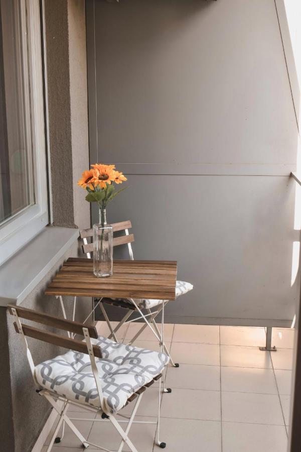 Apartment Sunflower021 Novi Sad Esterno foto